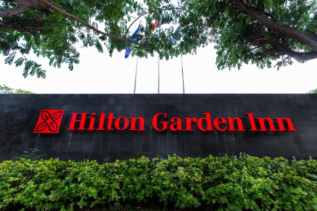 Hilton Garden Inn Bali Ngurah Rai Airport Kuta Lombok Exterior foto